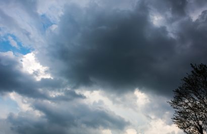 Ecuador tendrá clima nublado en la Costa y lluvias intermitentes en la Sierra este viernes 13 de junio