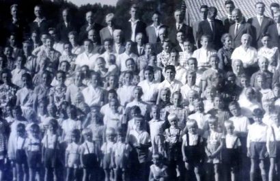 En Colonia Dignidad llegaron a vivir centenares de personas bajo el lema: "Silencio es fortaleza".