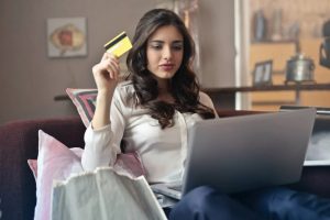Estrategias efectivas para evitar compras impulsivas y proteger tus finanzas.