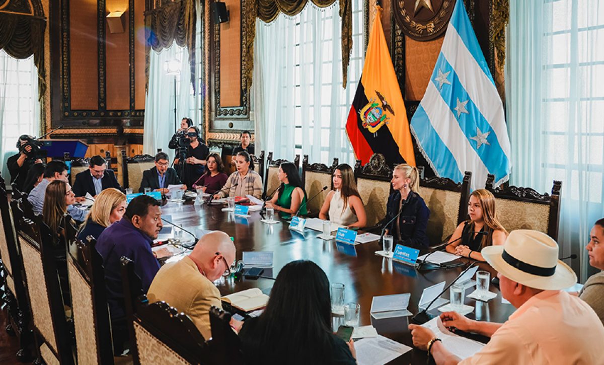La reforma busca la regularización de pequeños locales que fortalecen la economía local.