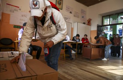 "Absoluta normalidad" durante las primeras horas de las elecciones locales de Ecuador