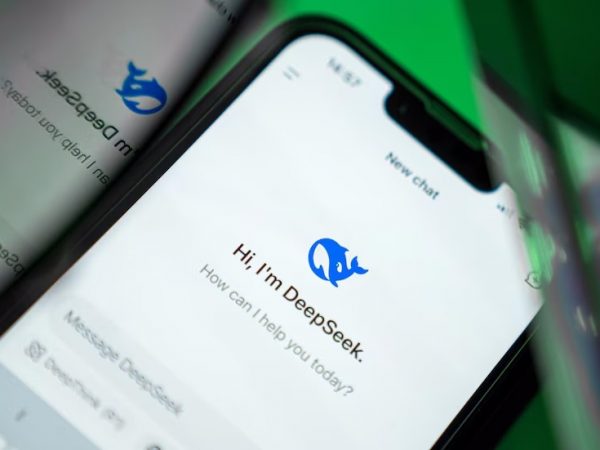 deepseek-la-plataforma-china-de-inteligencia-artificial-ia-se-encuentra-en-el-ojo-del-huracan-a-nivel-mundial