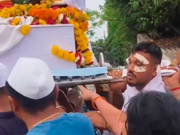India: sobreviviente de siniestro aéreo entierra a su hermano tras tragedia que dejó 241 muertos