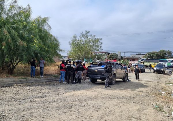 Dos detenidos tras cruce de disparos con la Policía en Montecristi