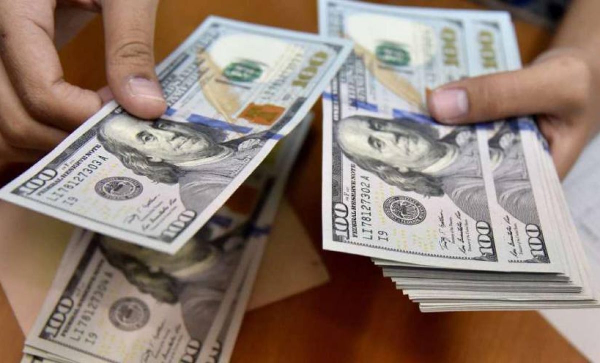 dinero-ecuador-fajos_265002_20211210082041