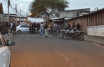dos-hombres-resultaron-asesinados-la-tarde-de-este-martes-27-de-agosto-del-ano-2024-en-el-barrio-nueva-esperanza-en-manta