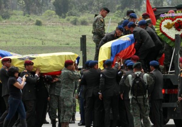 ¡Un país de luto! Con una misa en Quito despiden a los 11 militares caídos