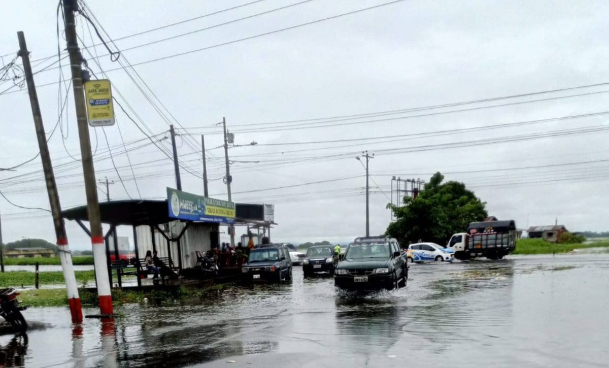 ecuador-alerta-por-cinco-rios-desbordados-y-19-con-tendencia-a-subir-de-nivel