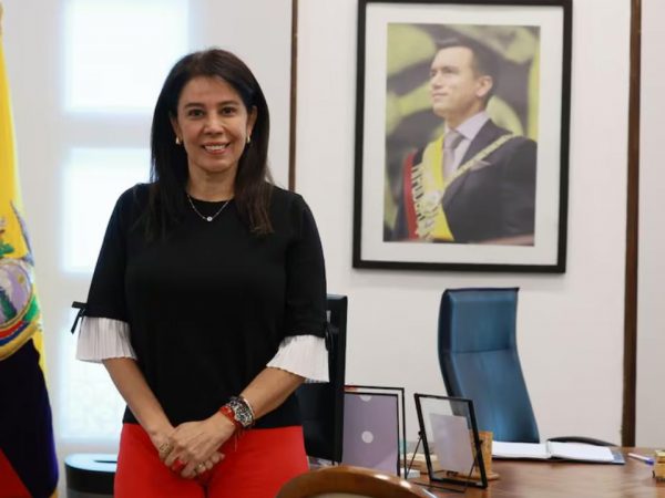 ecuador-el-presidente-daniel-noboa-vuelve-a-encargar-la-presidencia-a-cynthia-gellibert
