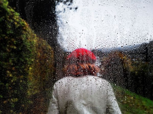 Ecuador tendrá lluvias en Sierra y Costa central este martes 8 de julio, mientras Guayaquil un clima más estable