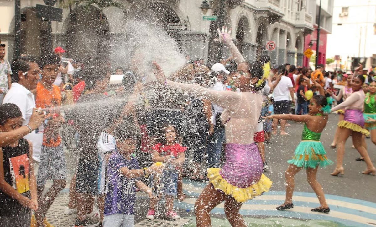 el-feriado-de-carnaval-es-el-mas-largo-del-ano-en-ecuador-se-trata-de-dias-de-asueto-obligatorio-para-el-sector-privado-y-publico
