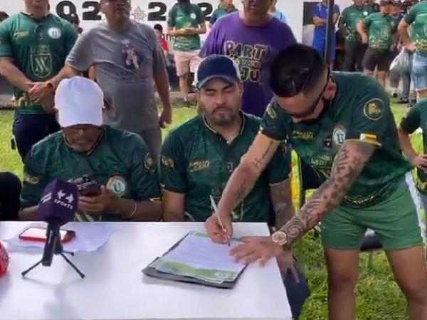 el-futbolista-santodomingueno-jaime-ivan-kaviedes-volvera-a-las-canchas-para-la-temporada-2025