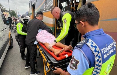 el-nacimiento-de-un-bebe-dentro-de-un-bus-urbano-en-la-ciudad-de-machala-paso-de-la-alegria-a-la-tristeza-en-cuestion-de-minutos