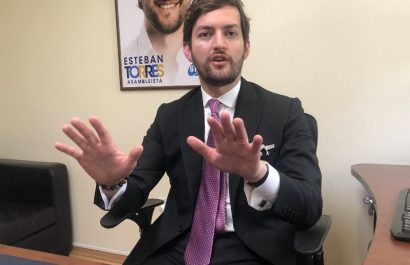 el-politico-ecuatoriano-esteban-torres-una-de-las-caras-mas-visibles-renuncio-al-gobierno-del-presidente-daniel-noboa-azin