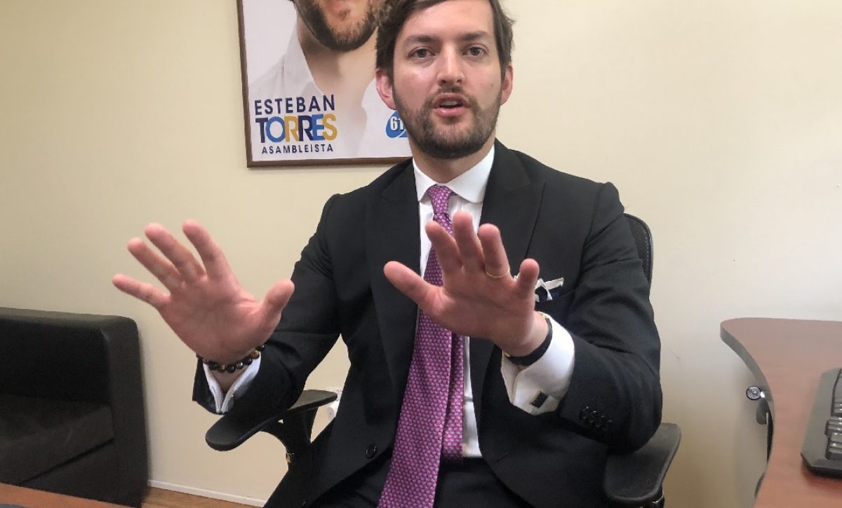 el-politico-ecuatoriano-esteban-torres-una-de-las-caras-mas-visibles-renuncio-al-gobierno-del-presidente-daniel-noboa-azin