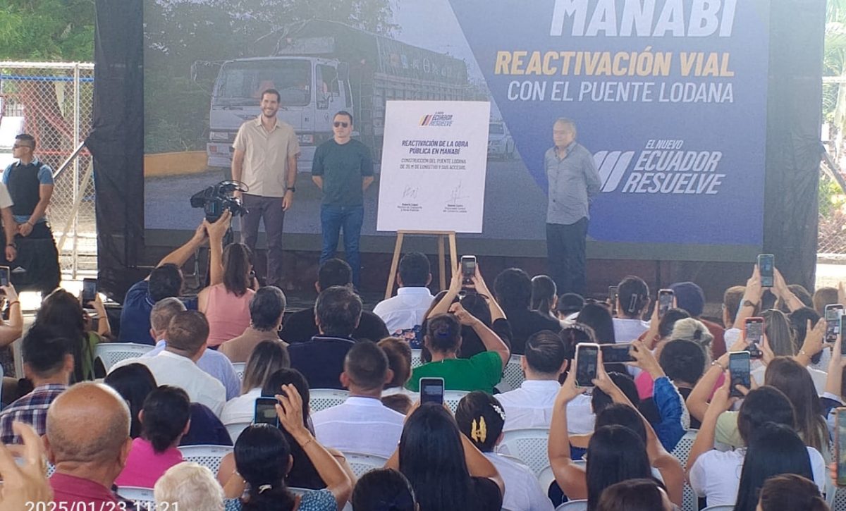 el-presidente-daniel-noboa-azin-se-encuentra-de-visita-en-la-provincia-de-manabi-este-jueves-23-de-enero-del-2025