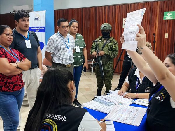 elecciones-voto-ecuador-asamblea