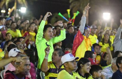 FBL-HINCHAS-REACCION-ARGENTINA-ECUADOR