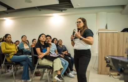 Emprendedores de Guayaquil participaron en un taller de empaquetado al vacío para mejorar la conservación y presentación.