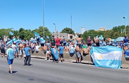 "Argentina... no lo entenderías": la inefable locura mundialista