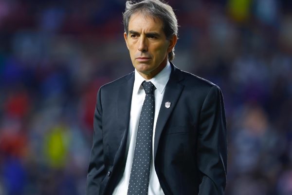 El entrenador uruguayo Guillermo Almada.
