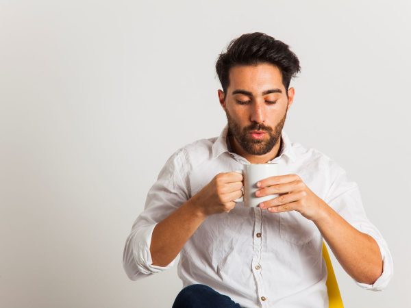 ¿El café instantáneo daña la visión? Esto es lo que revela un nuevo estudio