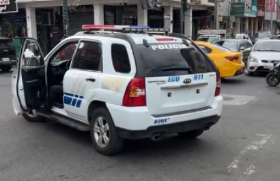Retiró dinero del banco y lo balearon: así fue el asalto en pleno centro de Manta
