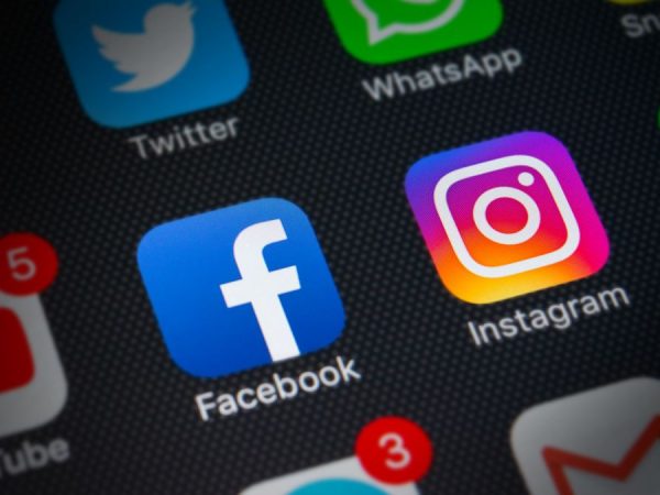 https___cdn.cnn_.com_cnnnext_dam_assets_180801171053-facebook-instagram