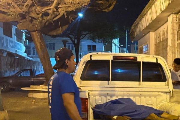 Descarga eléctrica mortal sorprende a trabajador en feria cuando instalaba los juegos mecánicos