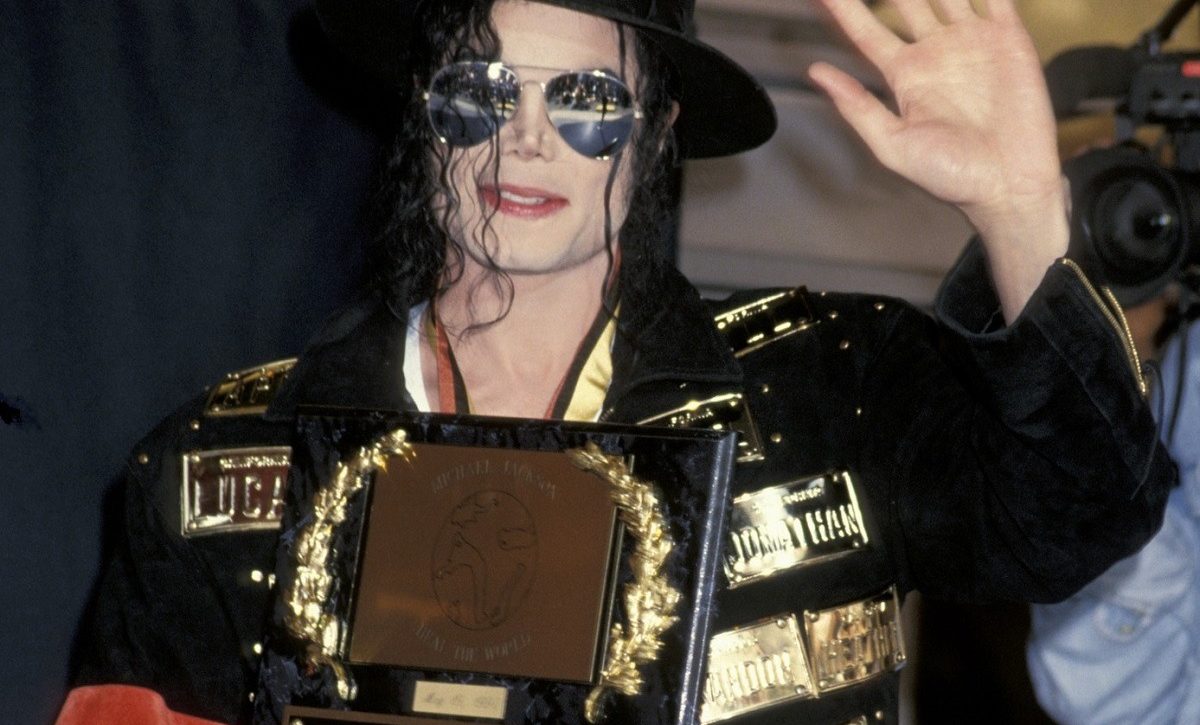 Michael Jackson falleció a los 50 años a causa de una sobredosis de propofol, un anestésico potente administrado por su médico personal, Conrad Murray. FOTO: michaeljackson (Instagram).
