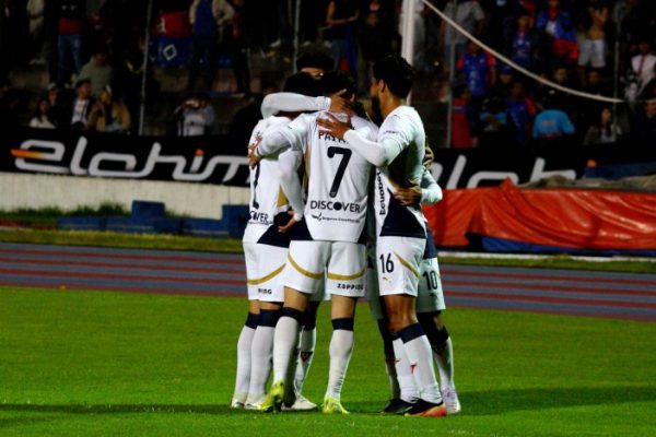 Liga de Quito avanzó hasta los octavos de final de la Copa Ecuador al dejar en el camino a Olmedo. FOTO: API.