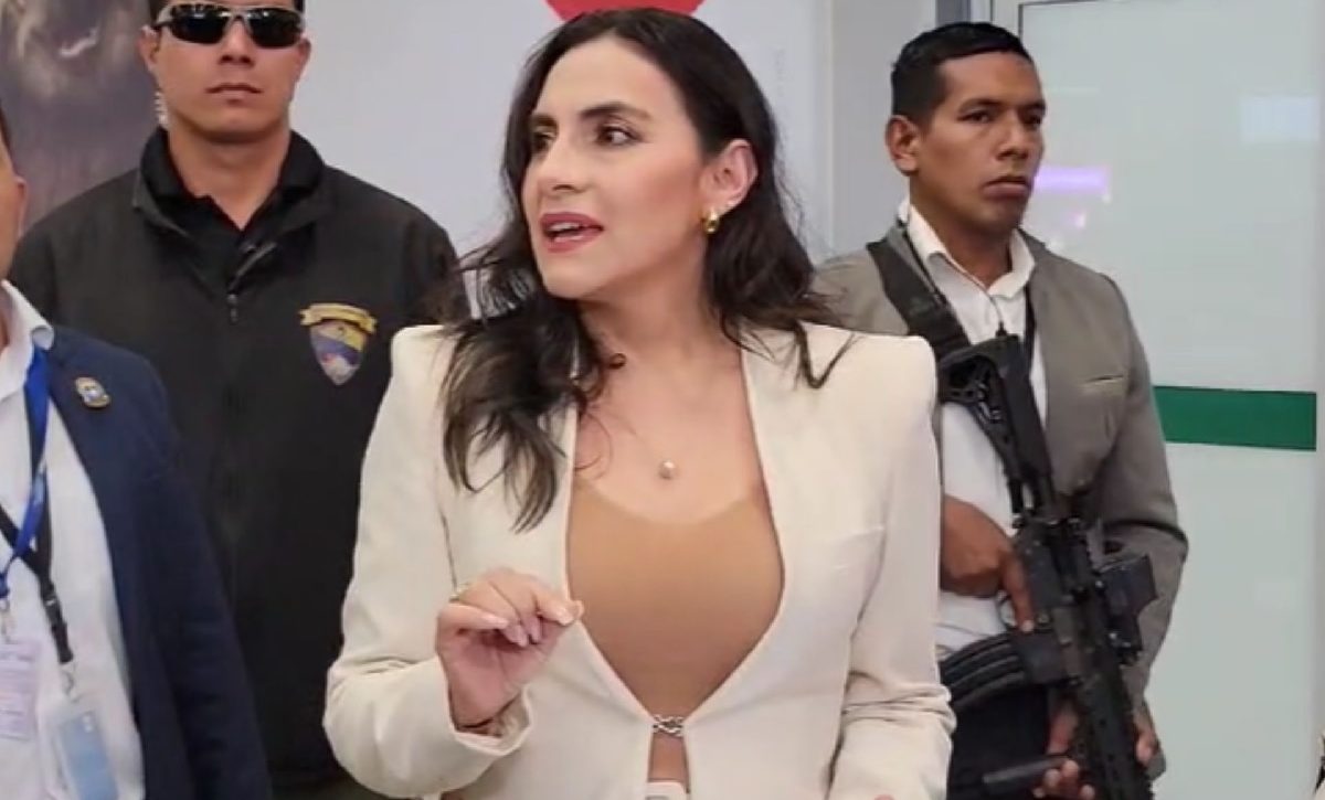la-vicepresidenta-de-la-republica-veronica-abad-debera-acudir-hoy-al-complejo-judicial-norte-ubicado-en-quito