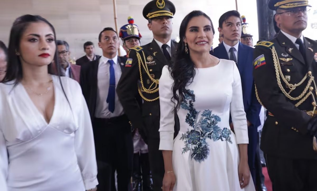 la-vicepresidenta-de-la-republica-veronica-abad-esta-de-regreso-en-ecuador-y-sera-recibida-por-el-pleno-de-la-asamblea-nacional