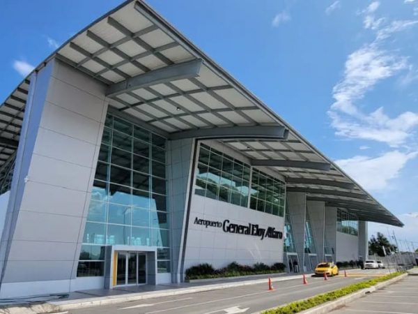 Aerolínea COPA adelanta su nueva frecuencia de vuelo en la ruta Manta-Panamá.
