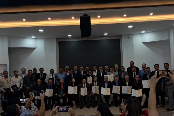 La Asociación de Ingenieros Eléctricos de Manta, Montecristi y Jaramijó reafirma su compromiso con el desarrollo de la región.