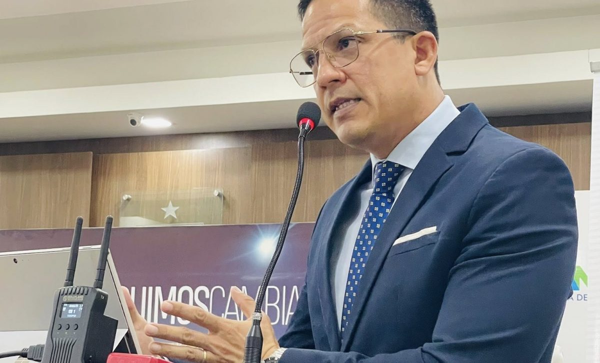 Miguel Cevallos niega notificación de renuncia exigida por Sercop.
