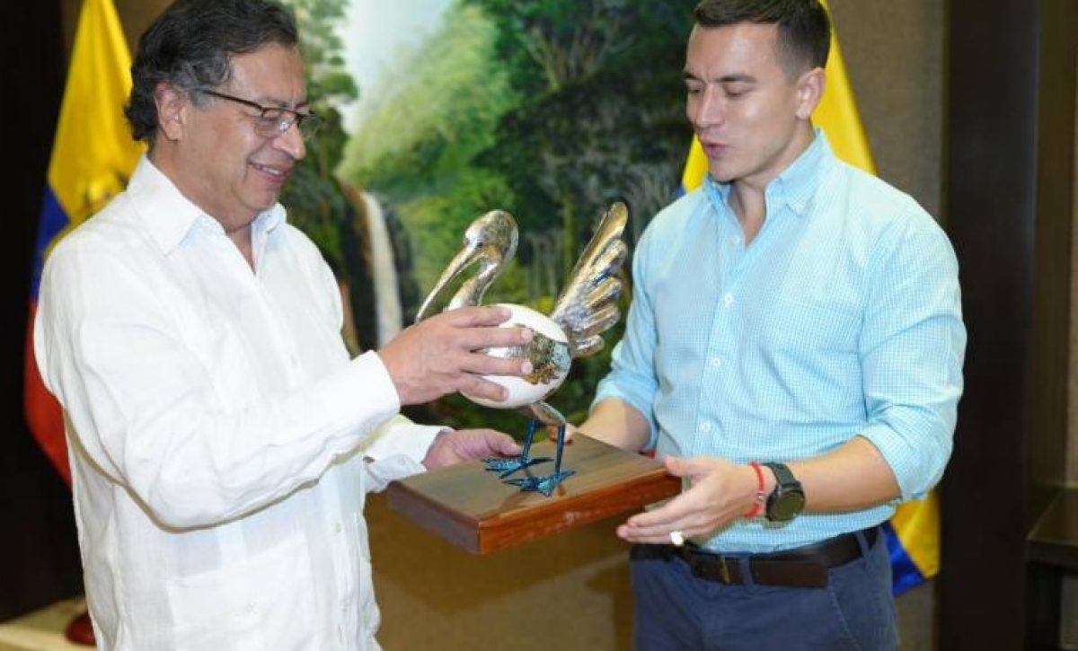 los-presidentes-daniel-noboa-y-gustavo-petro-de-ecuador-y-colombia-respectivamente-se-reunieron-en-las-islas-galapagos