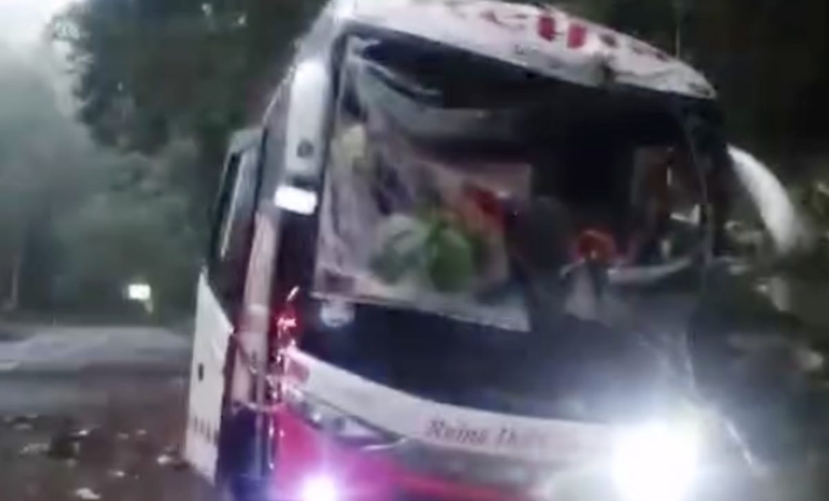 manabi-accidentes-de-buses-interprovinciales-en-sucre-y-el-carmen-dejan-2-muertos-y-heridos