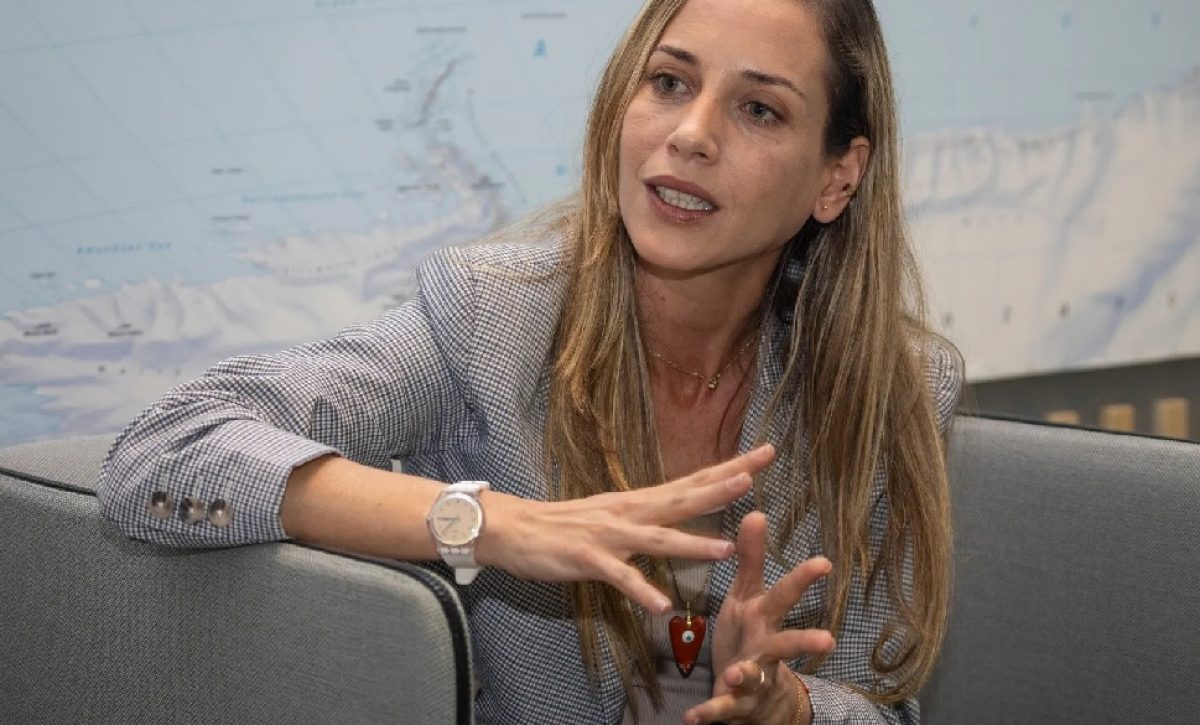 mas-de-270-mil-personas-le-dieron-el-voto-a-andrez-gonzalez-en-la-primera-vuelta-de-las-elecciones-generales-2025