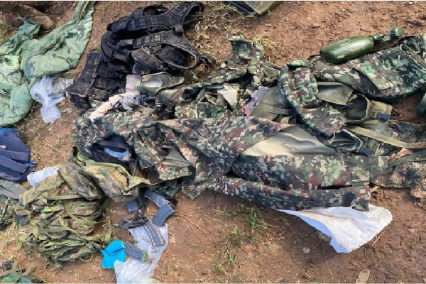 Daniel Noboa decreta luto nacional por los 11 militares caídos en operación contra minería ilegal