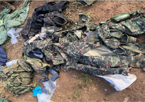 Daniel Noboa decreta luto nacional por los 11 militares caídos en operación contra minería ilegal