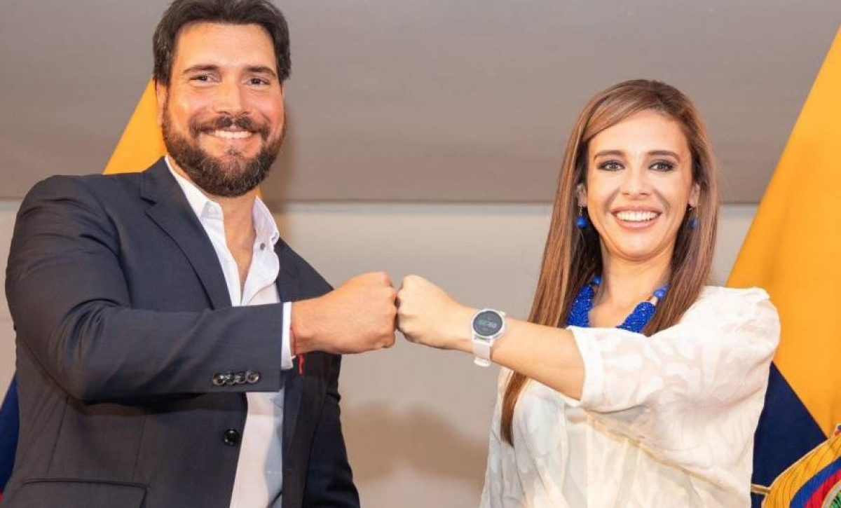 mishelle-calvache-presento-su-renuncia-irrevocable-como-candidata-a-la-vicepresidencia-de-la-republica-en-las-elecciones-de-2025