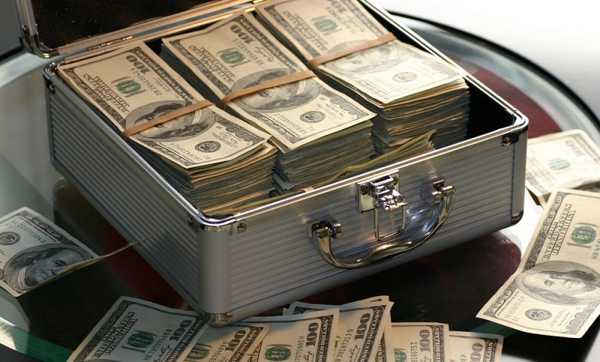 money-g5c92b3058_1280
