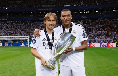 Kylian Mbappé (der) tendrá la camiseta 10, que fue Luka Modric, quien partió hacia el AC MIlan. FOTO: k.mbappe.