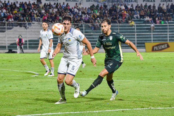 Orense derrota a Delfín y mantiene vivas sus aspiraciones en la LigaPro 2025