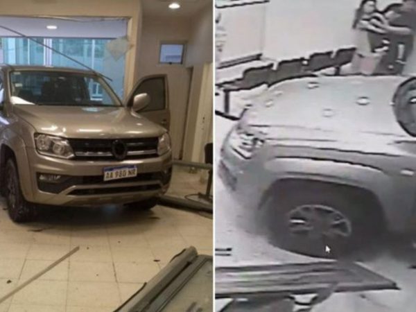 paciente-ingreso-en-su-carro-a-la-sala-de-emergencias-de-un-hospital
