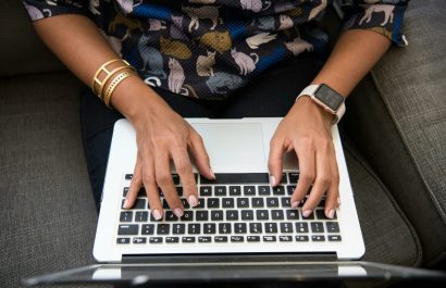 pexels-divinetechygirl-1181511