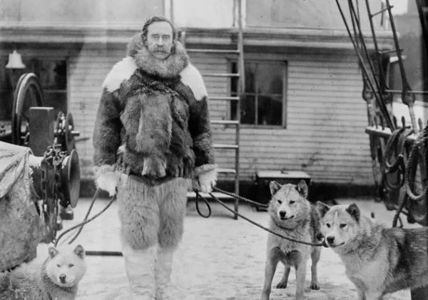 El 6 de abril de 1909. El marino, científico y explorador estadounidense Robert E. Peary, lideró la primera expedición al Polo Norte de la historia.