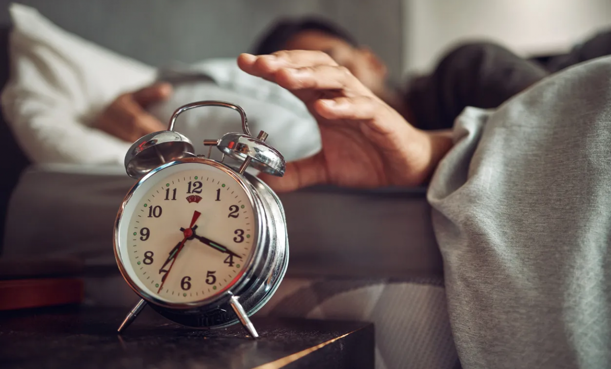 Estudio analiza la personalidad de quienes posponen la alarma por las mañanas