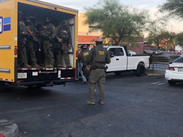Redada encubierta en Los Ángeles detiene a 16 migrantes pese a orden judicial